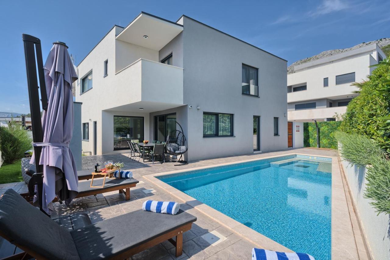 Villa Celestial Split Exterior photo