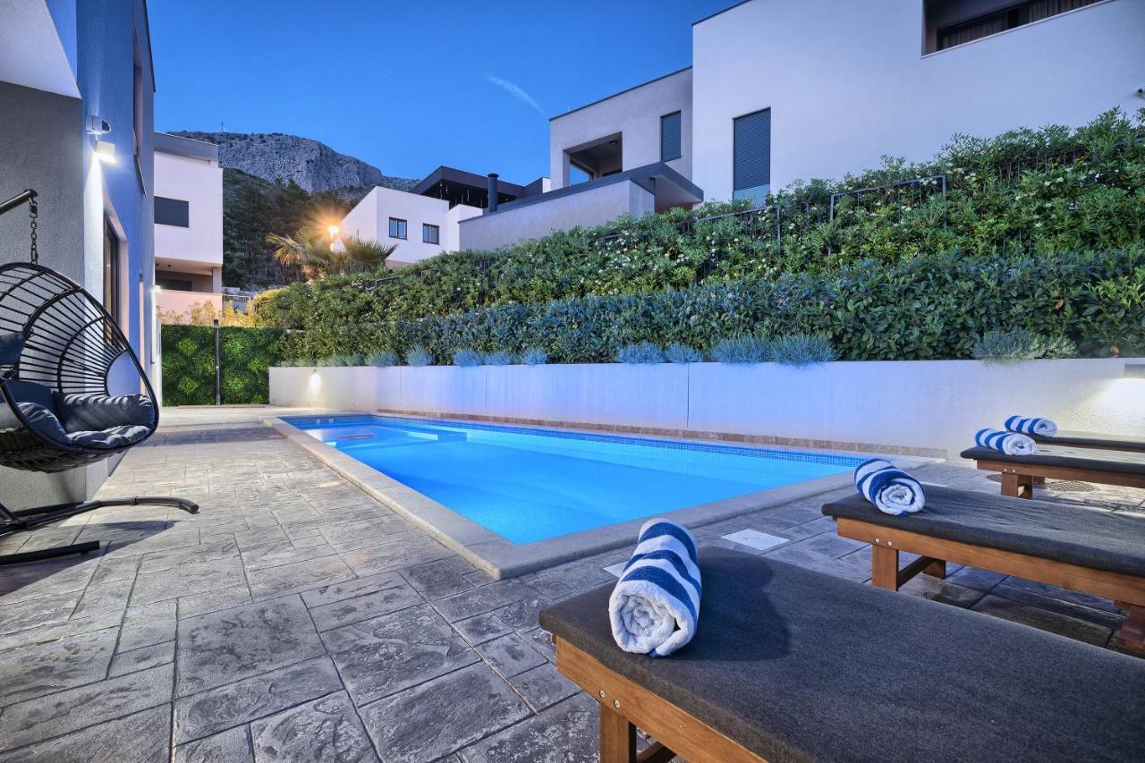 Villa Celestial Split Exterior photo